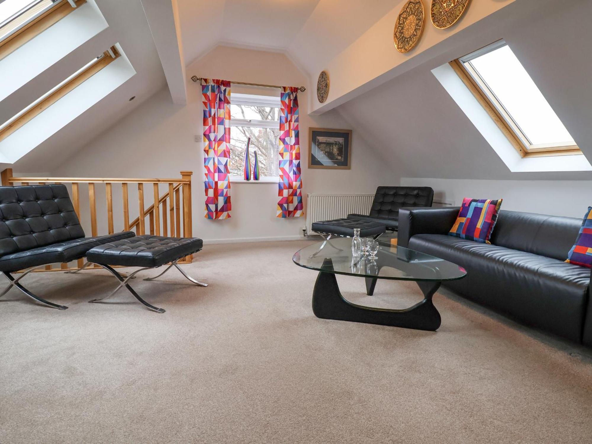 Dragon'S Den Apartment เชสเตอร์ ภายนอก รูปภาพ